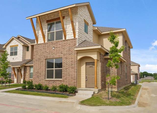 Property at 3600 Aaron Pl, Denton, TX 76226, 3 beds, 2.5 baths