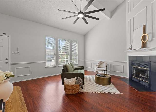 Property at 6706 Copperwood Ct, Arlington, TX 76001, 4 beds, 3 baths