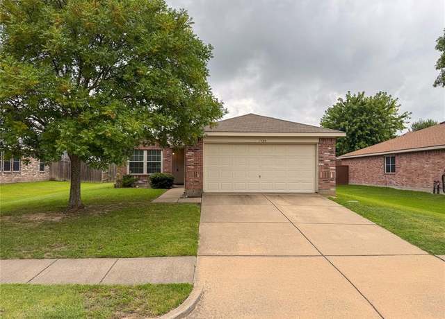 Property at 1920 Southridge Ln, Sherman, TX 75092, 3 beds, 2 baths
