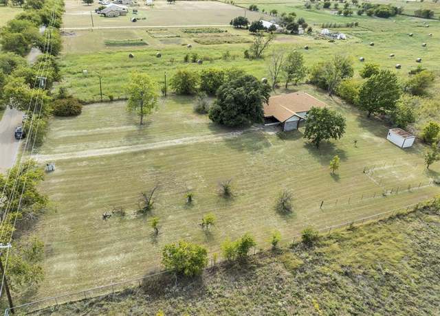 Property at 7429 County Road 1232, Godley, TX 76044, 2 beds, 2 baths
