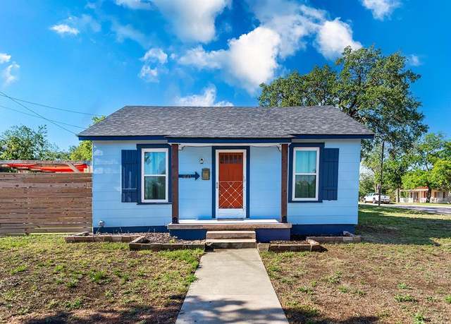 Property at 300 E 4th, Brady, TX 76825, 2 beds, 1 bath