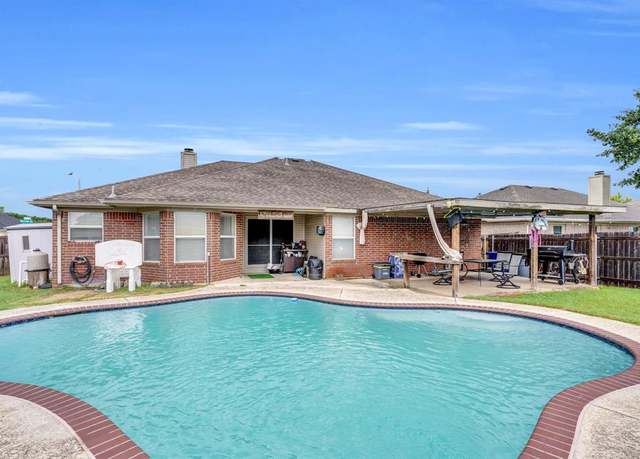 Property at 1623 Bertram Dr, Mansfield, TX 76063, 4 beds, 2 baths