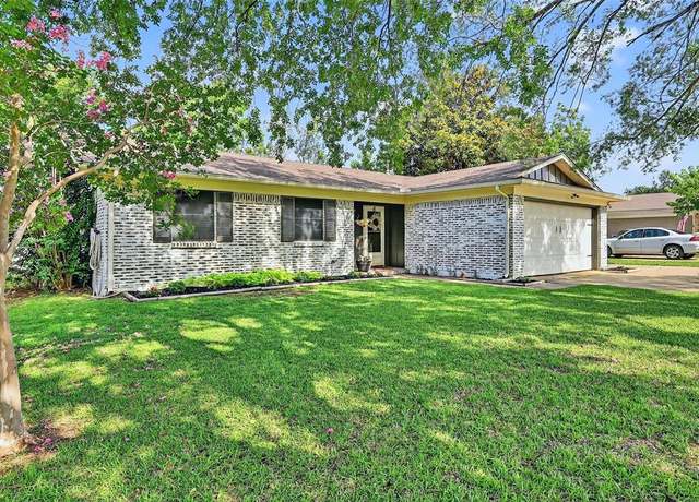 Property at 2619 Brookhollow Dr, Denison, TX 75020, 3 beds, 2 baths