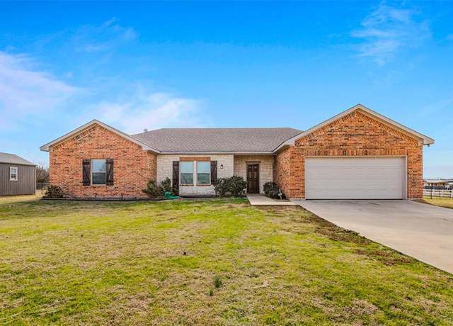 Property at 15000 Saddle Ridge Cir, Terrell, TX 75160, 3 beds, 2 baths