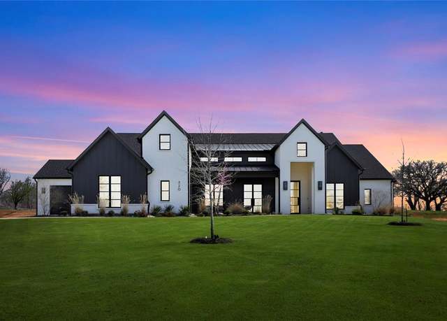 Property at 320 Mint Ridge Dr, Burleson, TX 76028, 5 beds, 3.5 baths
