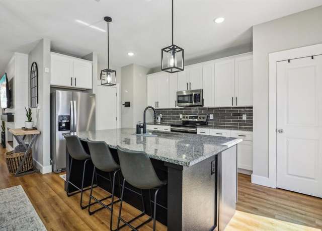 Property at 6165 River Pointe Dr, Fort Worth, TX 76114, 3 beds, 2.5 baths