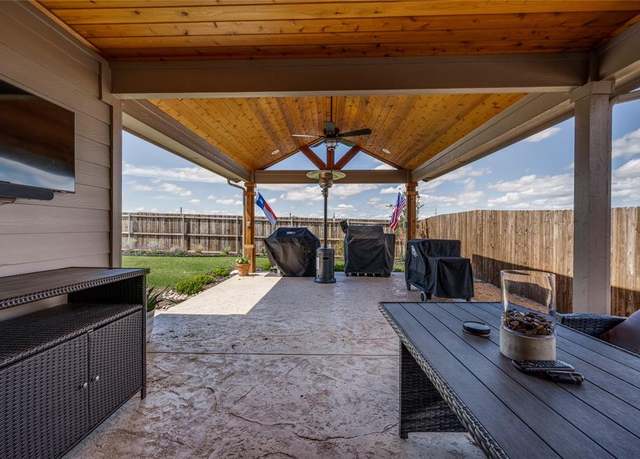 Property at 3712 Canyon Verde Ln, Denton, TX 76226, 4 beds, 2 baths