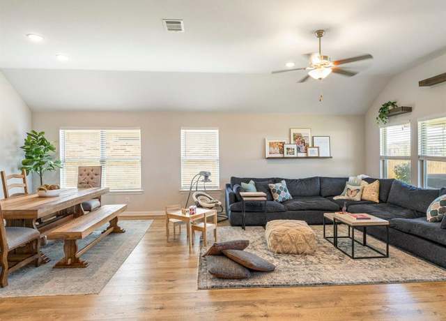 Property at 12652 Viewpoint Ln, Fort Worth, TX 76028, 3 beds, 2 baths