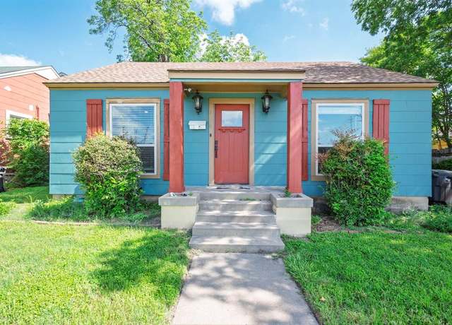 Property at 4604 Calmont Ave, Fort Worth, TX 76107, 3 beds, 2 baths