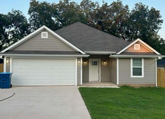 Property at 1706 Woodlawn Blvd, Denison, TX 75020, 4 beds, 3 baths