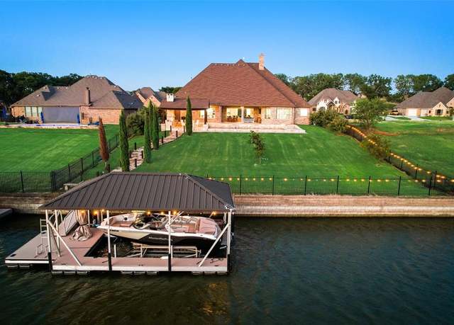 Property at 12553 Palmer Dr, Fort Worth, TX 76179, 4 beds, 2.5 baths