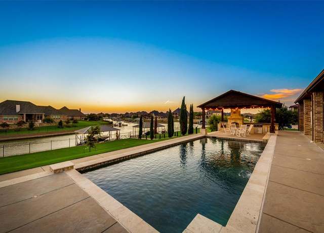Property at 12553 Palmer Dr, Fort Worth, TX 76179, 4 beds, 2.5 baths