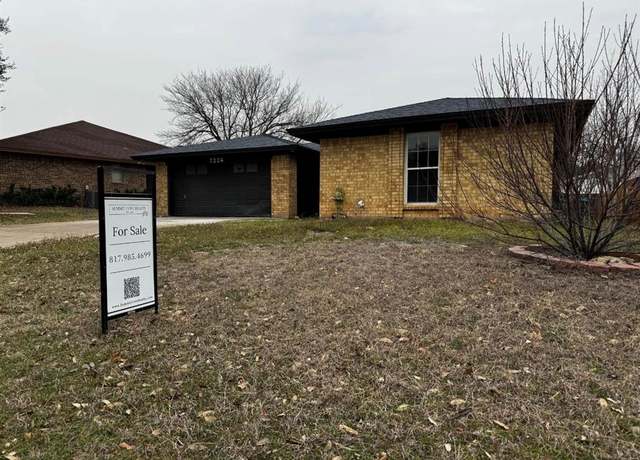 Property at 7224 Misty Meadow Dr S, Fort Worth, TX 76133, 3 beds, 2 baths