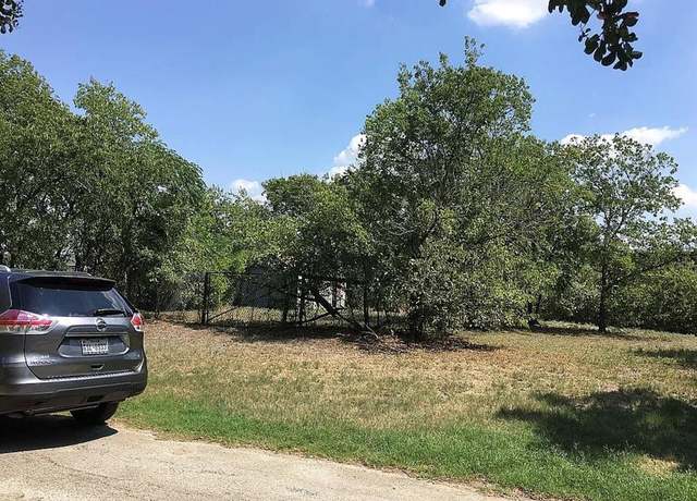 Property at 412 Diamond Ave, Fort Worth, TX 76102
