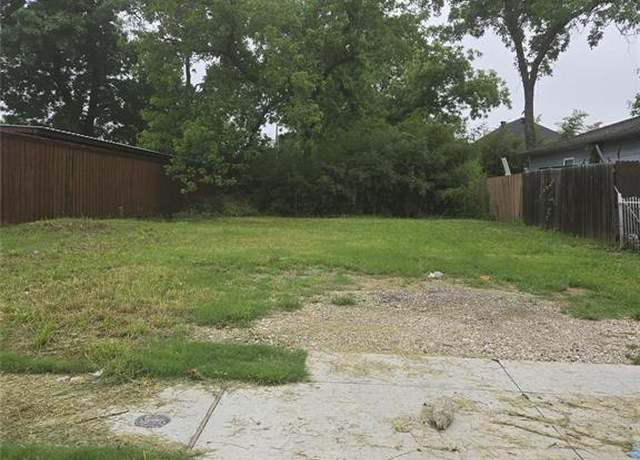 Property at 1838 Shaw St, Dallas, TX 75212