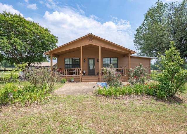 Property at 2983 FM 17, Grand Saline, TX 75140, 3 beds, 2 baths