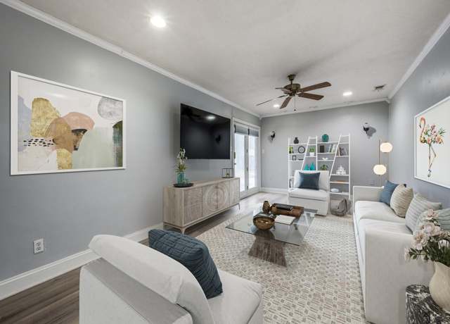Property at 920 Imperial Dr, Denton, TX 76209, 4 beds, 2 baths