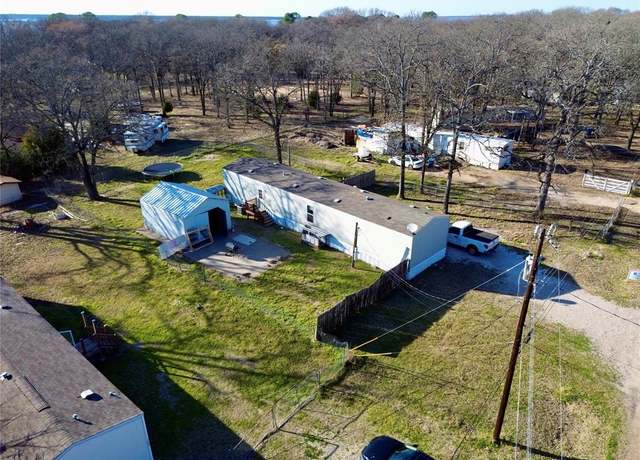 Property at 138 Wilson Way, Gun Barrel City, TX 75156, 3 beds, 2 baths