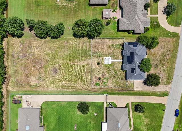 Property at 10609 Rancho Viejo Way, Crowley, TX 76036, 3 beds, 3 baths
