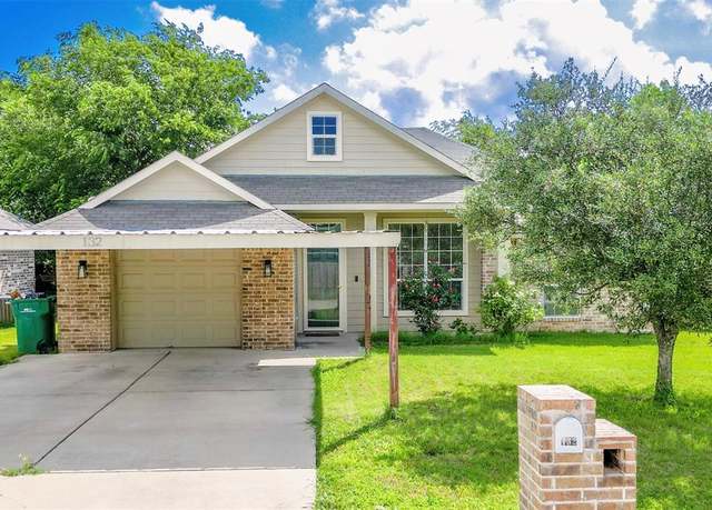 Property at 132 Tomahawk Dr, Waco, TX 76705, 3 beds, 2 baths