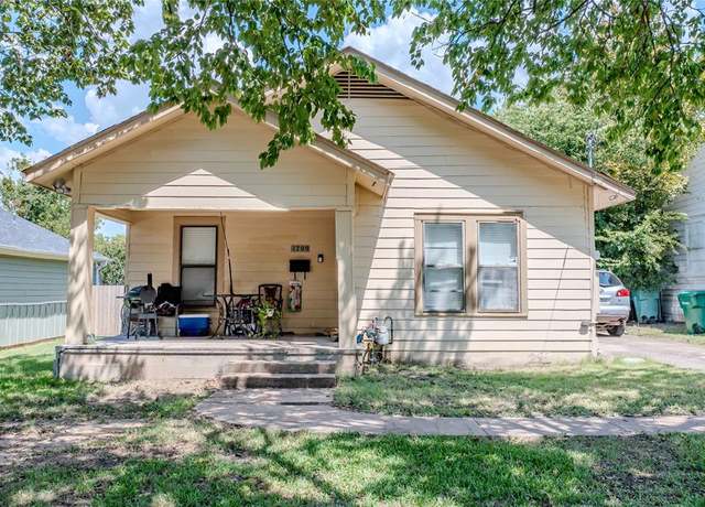 Property at 1709 E Chaffin St, Sherman, TX 75090, 3 beds, 2 baths