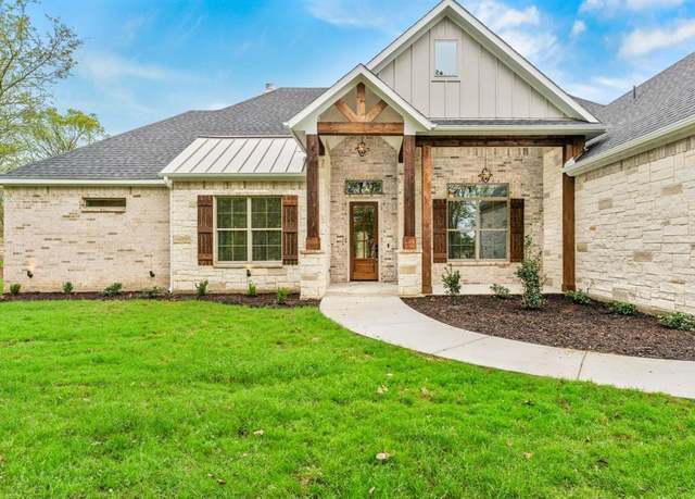 Property at 8575 Davidson Rd, Sanger, TX 76266, 3 beds, 3 baths