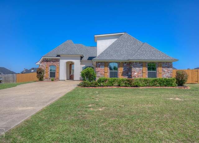 Property at 4857 Sandtrap Cir, Shreveport, LA 71107, 4 beds, 2.5 baths