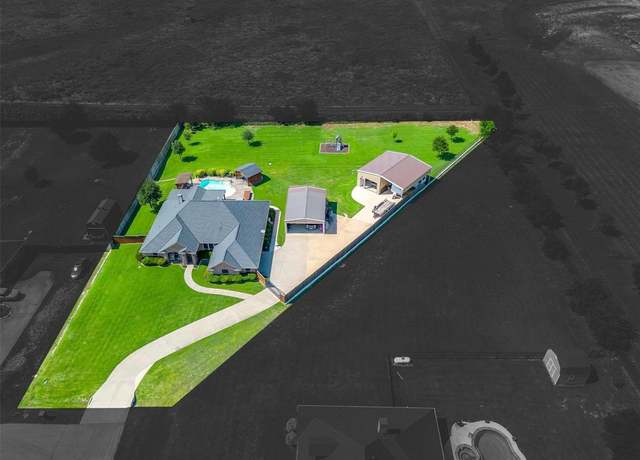 Property at 10300 Halter Dr, Fort Worth, TX 76126, 4 beds, 2.5 baths