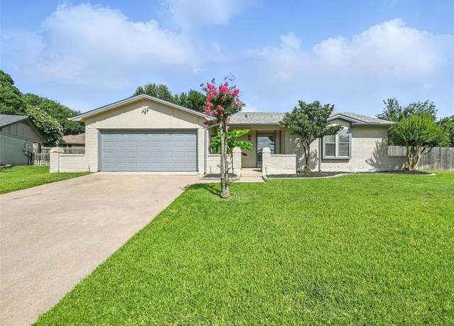Property at 2812 Jasmine Ct, Bedford, TX 76021, 3 beds, 2 baths