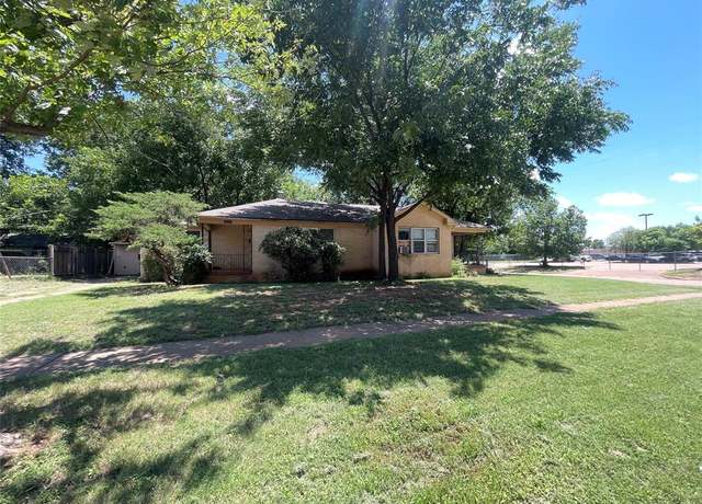 Property at 715 Baylor St, Wichita Falls, TX 76301, 3 beds, 2 baths
