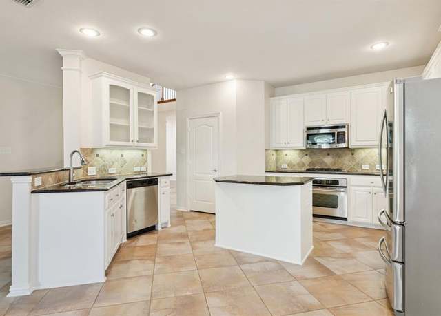 Property at 1191 Bonham Pkwy, Lantana, TX 76226, 4 beds, 3.5 baths