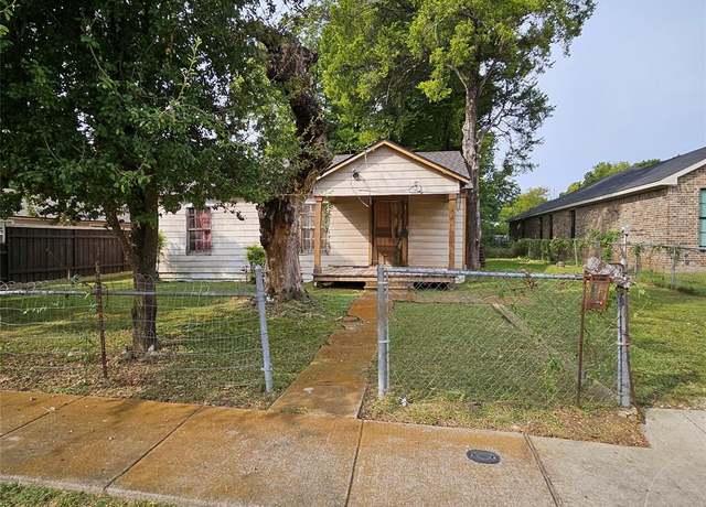 Property at 5143 Watson Dr, Dallas, TX 75241, 2 beds, 1 bath