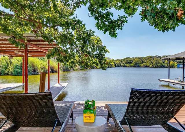 Property at 4610 Retreat Ct, Granbury, TX 76049, 4 beds, 3 baths