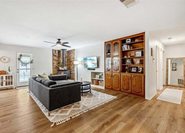 Property at 801 Cleveland, Greenville, TX 75401, 3 beds, 2 baths