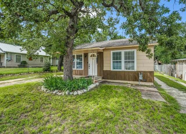 Property at 1007 SE 24th St, Mineral Wells, TX 76067, 3 beds, 2 baths