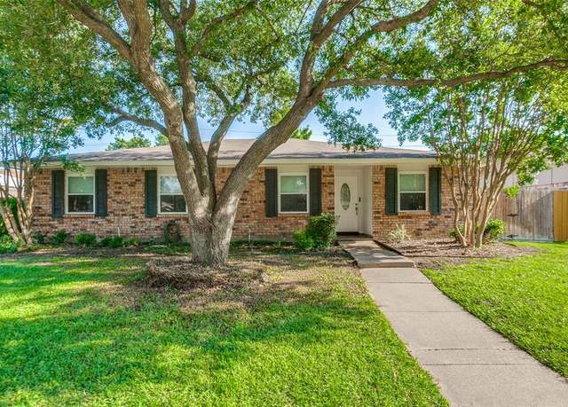 Property at 1617 Spanish Trl, Plano, TX 75023, 4 beds, 2 baths
