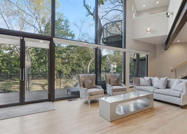 Property at 10 Turtle Creek Bnd, Dallas, TX 75204, 3 beds, 2.5 baths