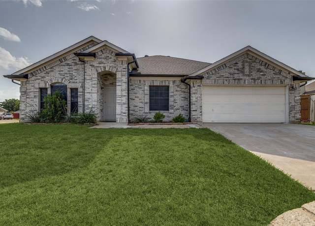 Property at 6414 Seaford Rd, Arlington, TX 76001, 4 beds, 2 baths