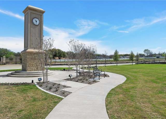 Property at 55 Pinehurst Dr, Woodway, TX 76712