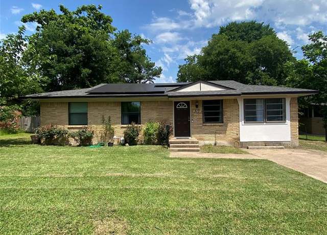 Property at 313 Wall St, Terrell, TX 75160, 3 beds, 1.5 baths