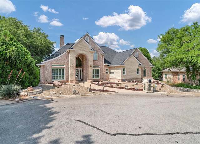 Property at 8617 Calviton Ct, Granbury, TX 76049, 4 beds, 3.5 baths