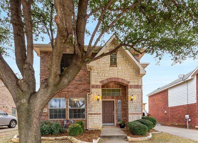 Property at 203 Revolution Ln, Euless, TX 76040, 3 beds, 2.5 baths