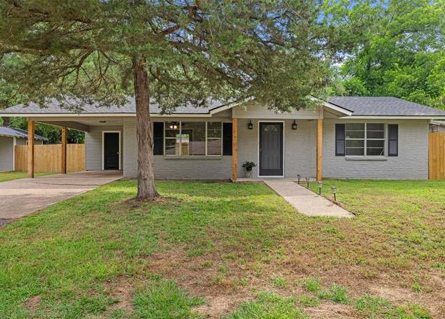 Property at 208 S Jewell, Centerville, TX 75833, 2 beds, 1 bath