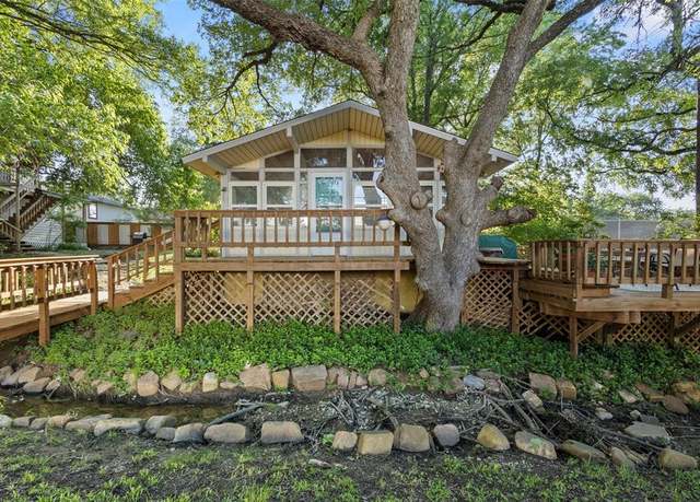 Property at 53 Bentwood Dr, Pottsboro, TX 75076, 2 beds, 2 baths
