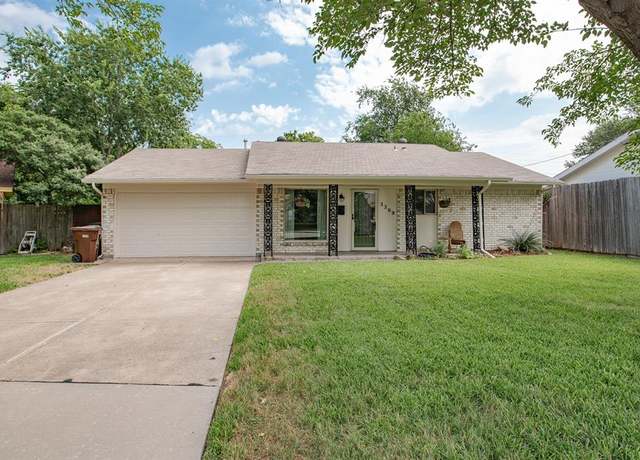 Property at 3309 Stonecrest Cir, Plano, TX 75074, 3 beds, 2 baths