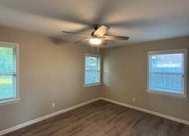Property at 8017 Huttig Ave, Dallas, TX 75217, 2 beds, 1.5 baths