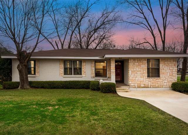 Property at 202 E 10th St, Kaufman, TX 75142, 4 beds, 1 bath