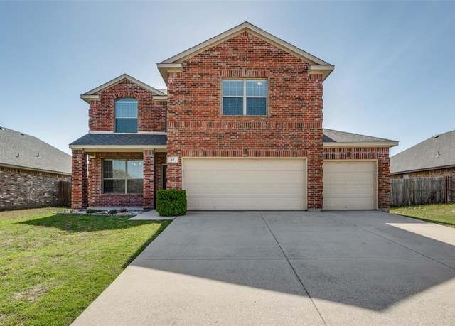 Property at 67 N Highland Dr, Sanger, TX 76266, 3 beds, 2.5 baths