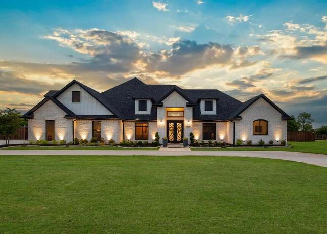 Property at 2214 Norwood St, Sherman, TX 75092, 4 beds, 4 baths