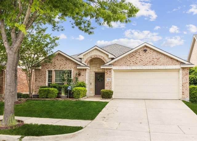 Property at 2041 Lake Trail Dr, Heartland, TX 75126, 3 beds, 2 baths